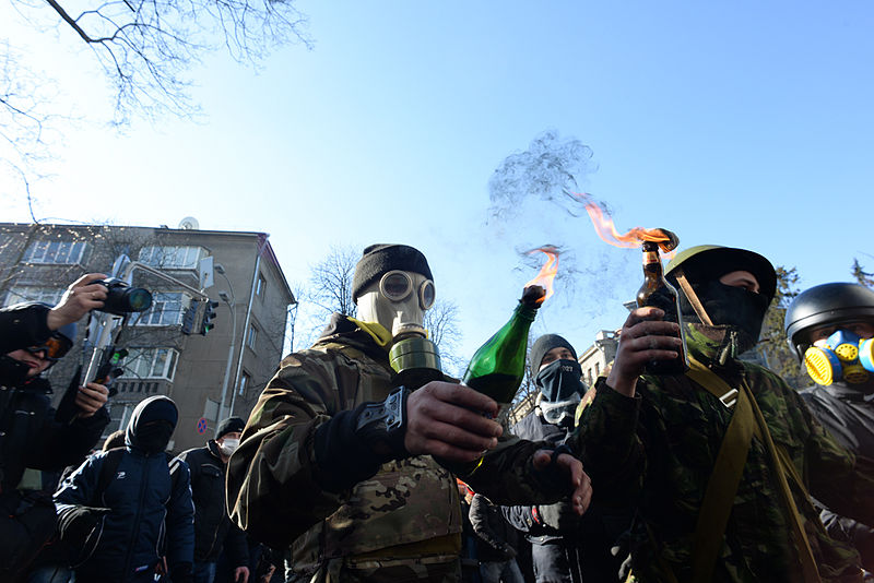 Civilians armed with Molotov Cocktails in Ukraine